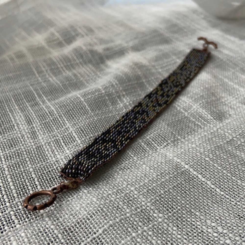 Black and Copper Metallic Seed Beed Woven Bracelet